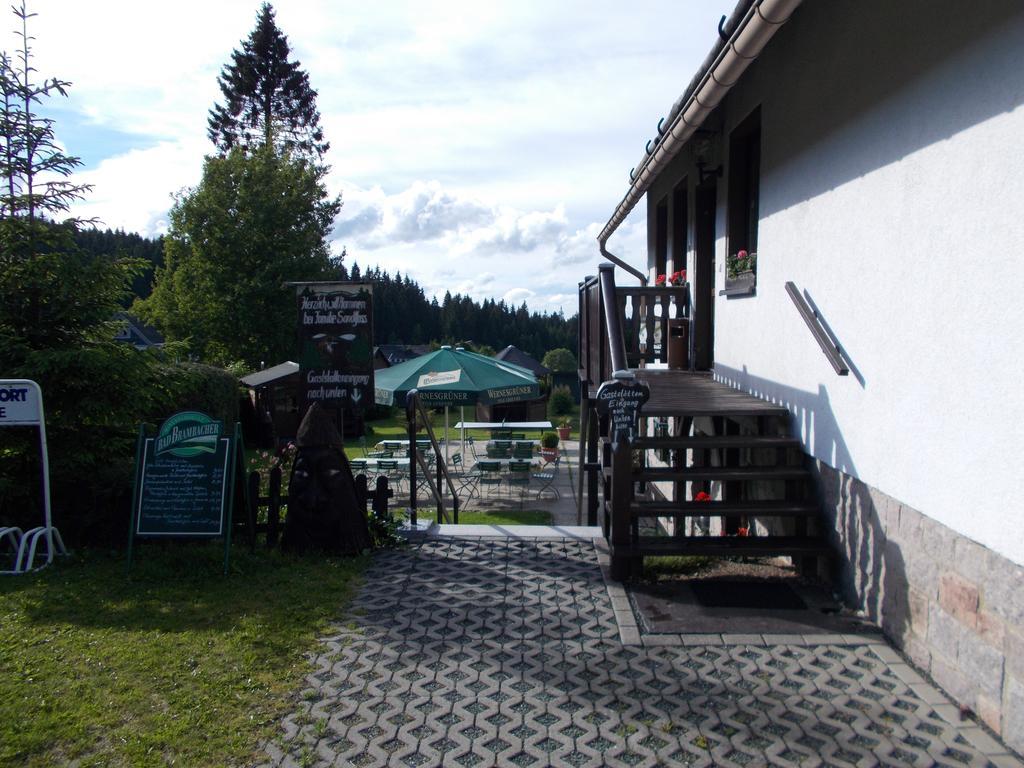 Gaststatte Und Pension Skiklause Klingenthal Exterior photo